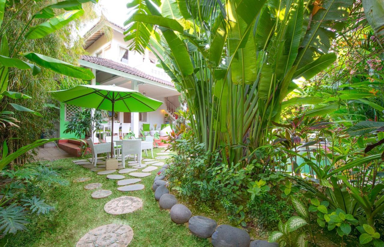 Villa Enjoy - Seminyak Center Экстерьер фото